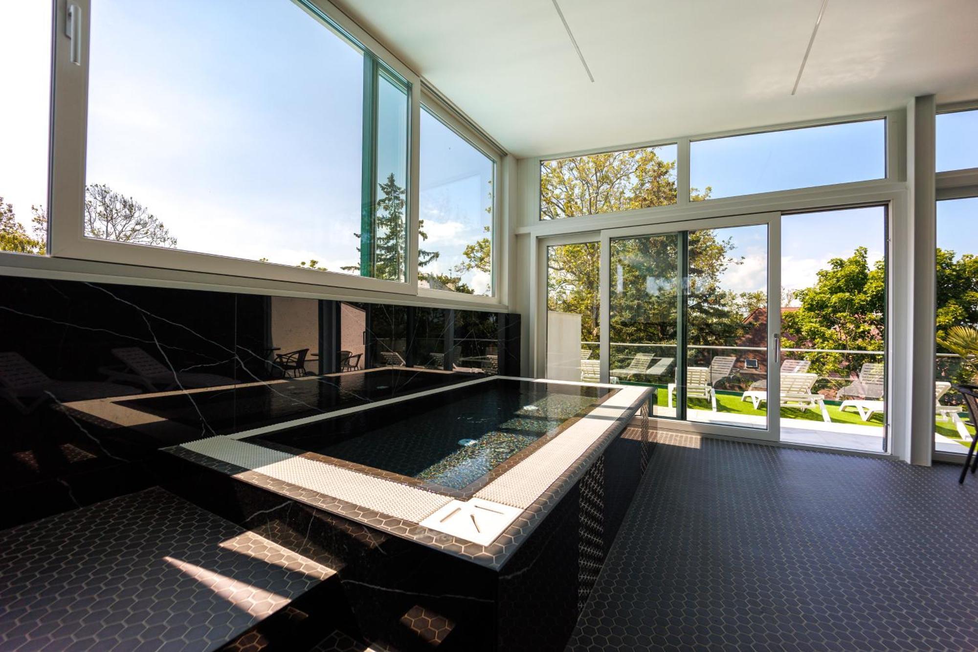 Villa Bauhaus Labi Garden Wellness Apartman Siofok Bagian luar foto