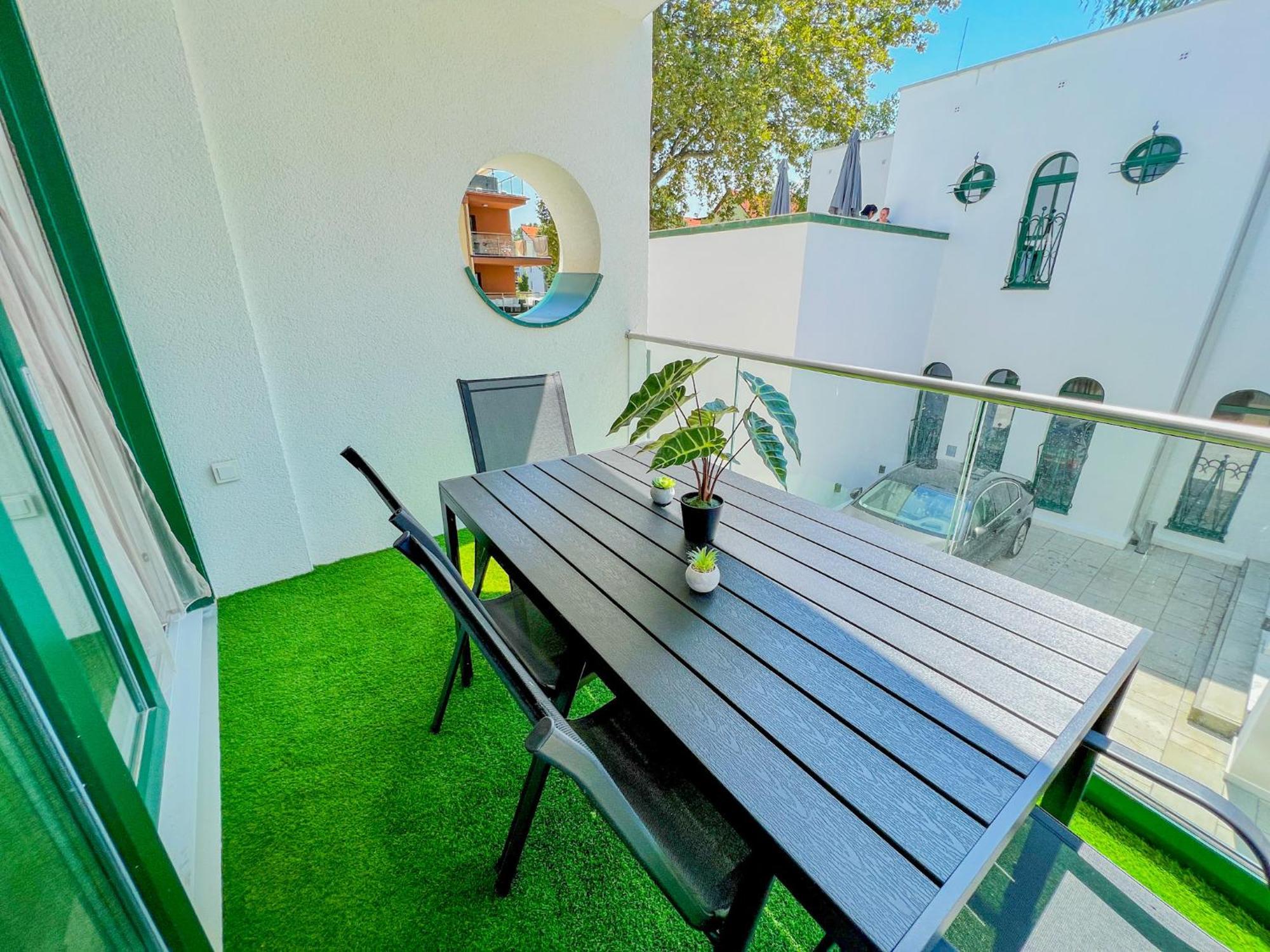 Villa Bauhaus Labi Garden Wellness Apartman Siofok Bagian luar foto